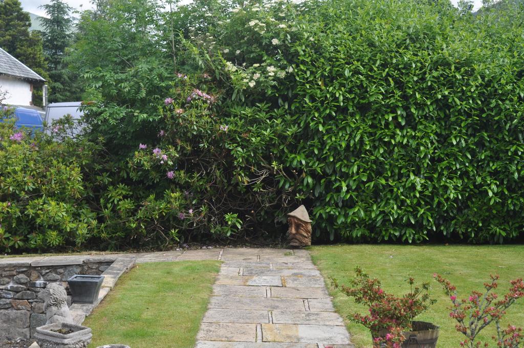 Airlie House Self Catering Villa Strathyre Ruang foto