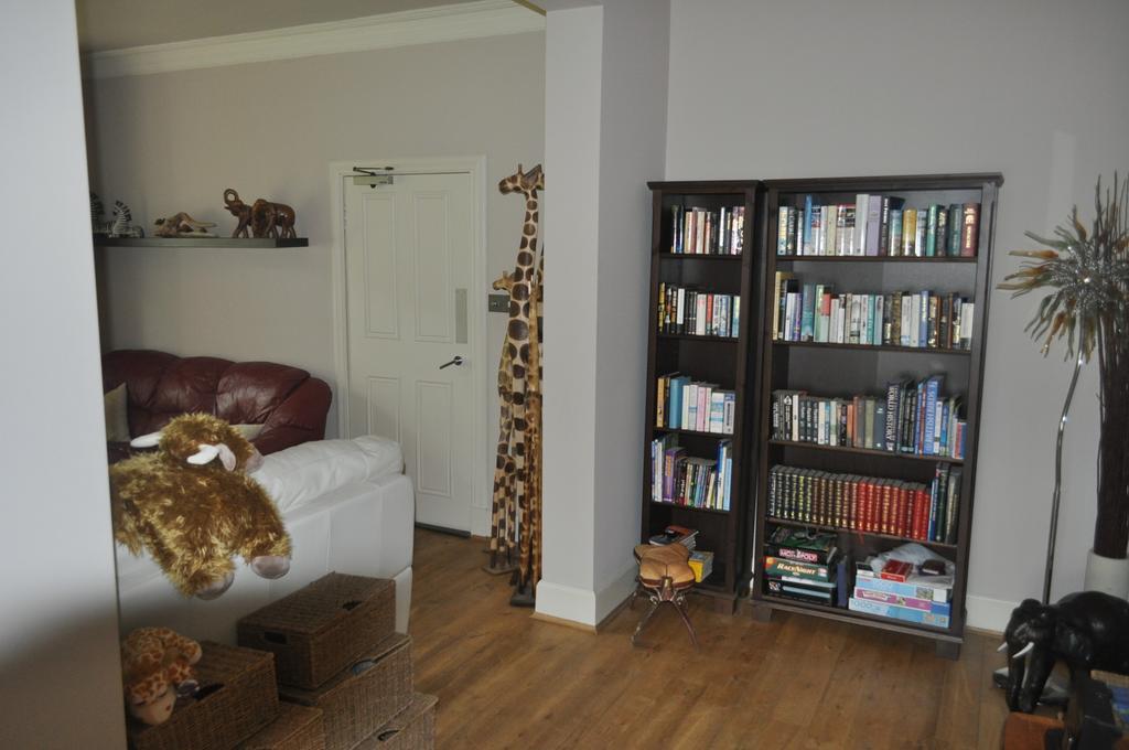 Airlie House Self Catering Villa Strathyre Ruang foto