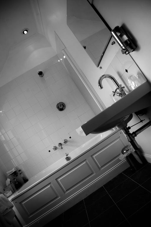 Airlie House Self Catering Villa Strathyre Bagian luar foto